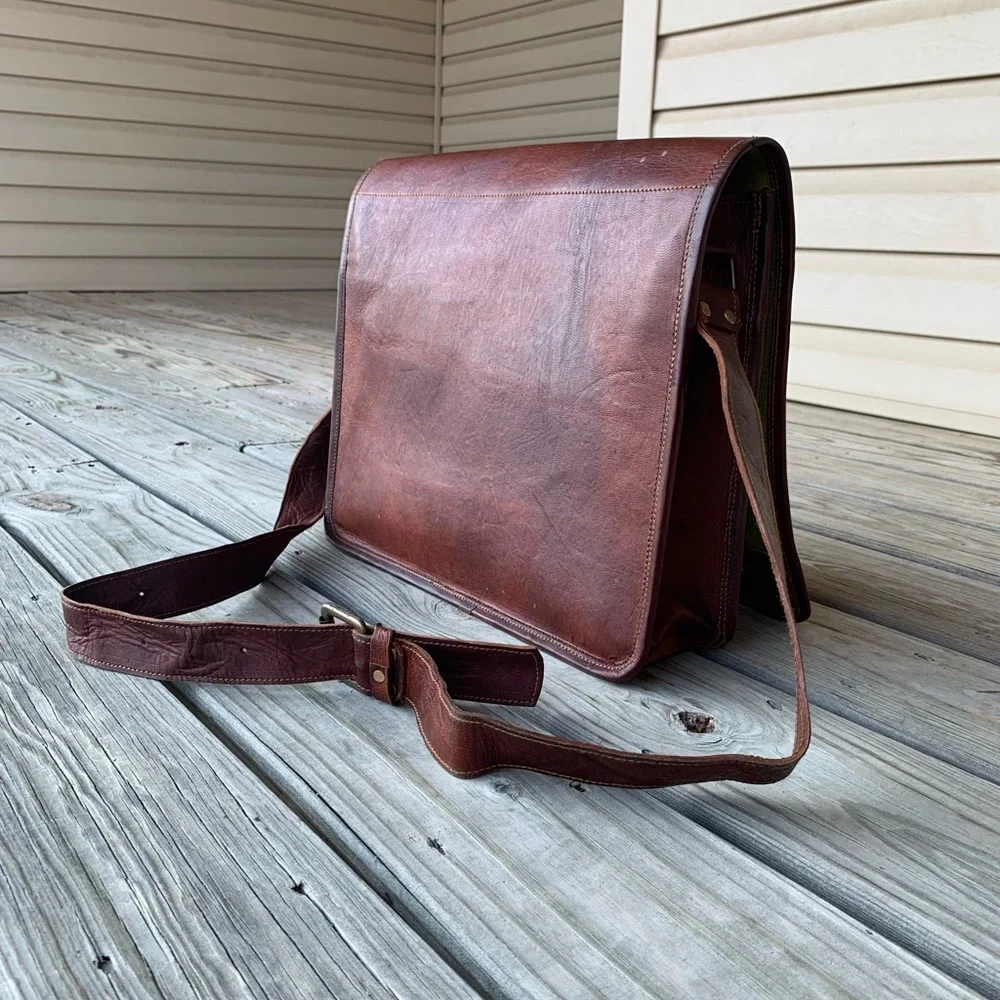 Leather Messenger Laptop Bag - Brown
